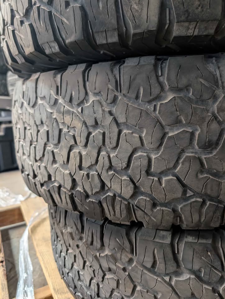 Bs Goodrich all-terrain t/a ko2 285/70r17 in Rio Rancho, NM (photo 8) — photo 8