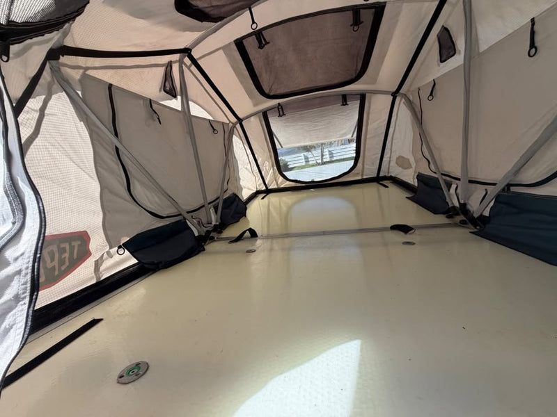 Tepui Kukenam 2 person rooftop tent in excellent condition in Costa Mesa, CA (photo 3) — photo 3