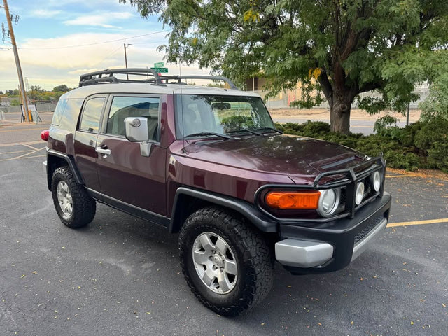 2007 Toyota FJ Cruiser · Sport Utility 2D — photo 3