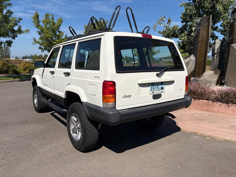 1999 Jeep Cherokee · Classic Sport Utility 4D in Enumclaw, WA (photo 3) — photo 3