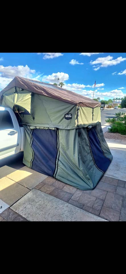 CVT Ranier Stargazer Rooftop Tent in Mesa, AZ (photo 3) — photo 3