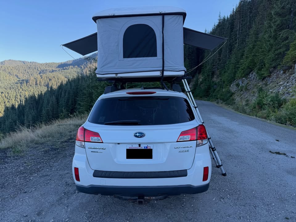 Roofnest Sparrow Hardshell Rooftop Tent – Very Good Condition in Seattle, WA (photo 3) — photo 3