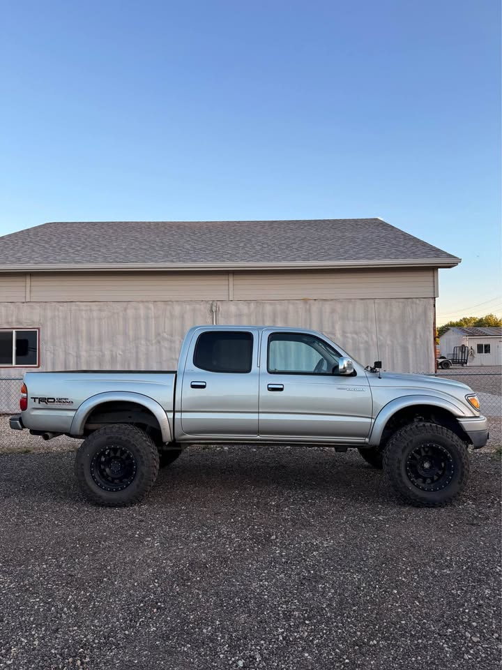 2001 Toyota Tacoma Limited 4x4 in Boise, ID (photo 3) — photo 3