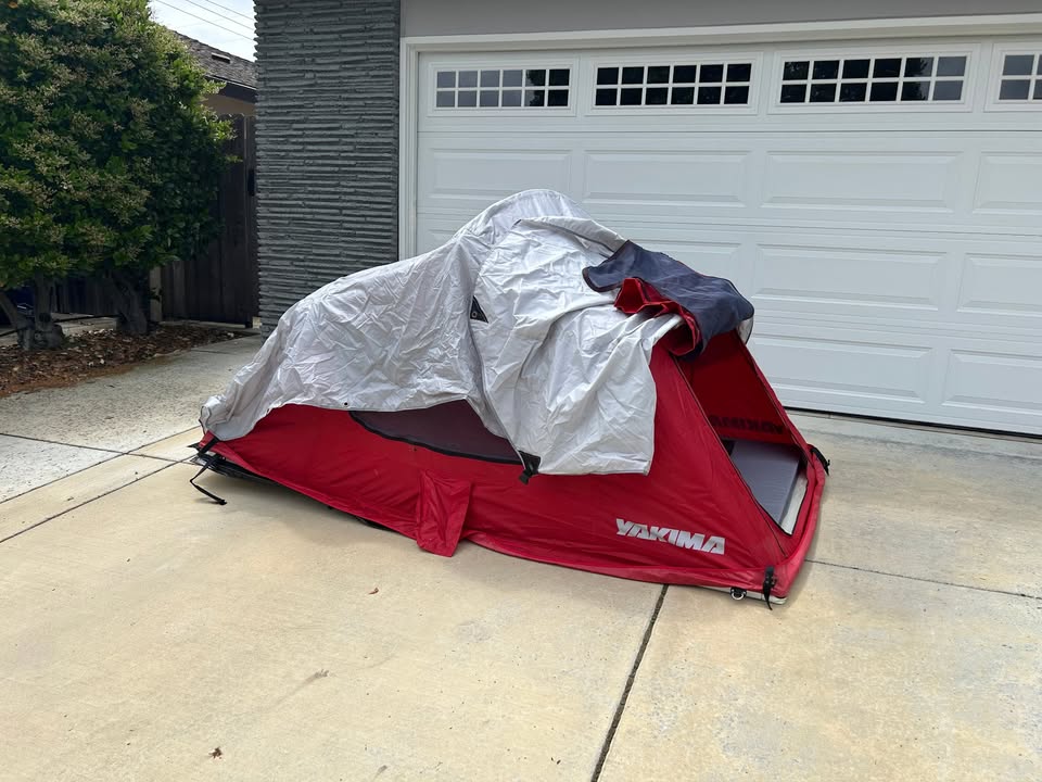 Skyrise Car Roof or Truck Bed Tent in Carmichael, CA (photo 3) — photo 3