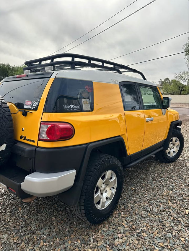 2007 Toyota FJ Cruiser · Sport Utility 2D — photo 3