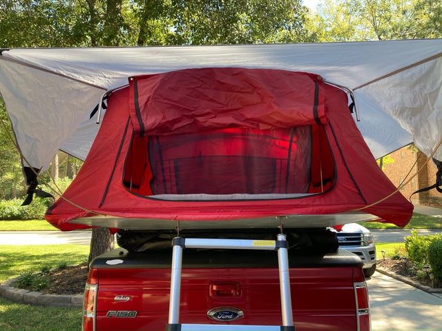 Yakima Skyrise Medium Rooftop Camping Tent — photo 3