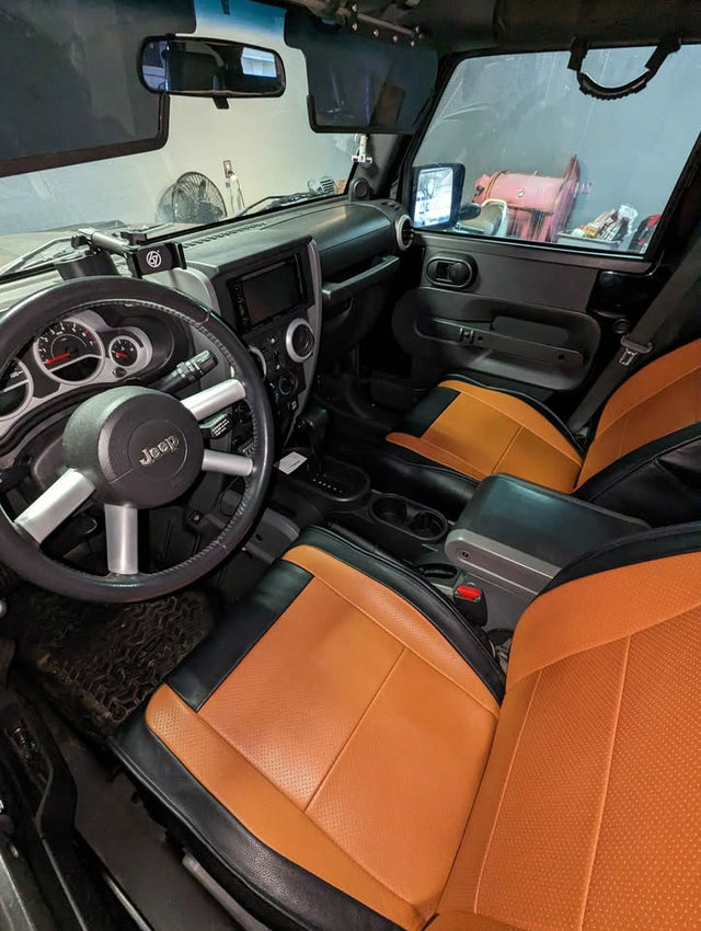 2010 Jeep Wrangler Unlimited · Sahara (JK) Sport Utility 4D — photo 3