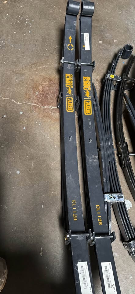 Old Man Emu Rear Leaf Spring EL112R for Toyota Tacoma (05-23) — photo 3