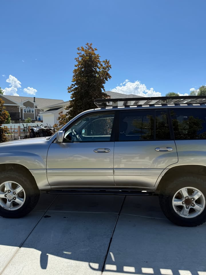 2004 Toyota Land Cruiser in Salem, UT (photo 3) — photo 3