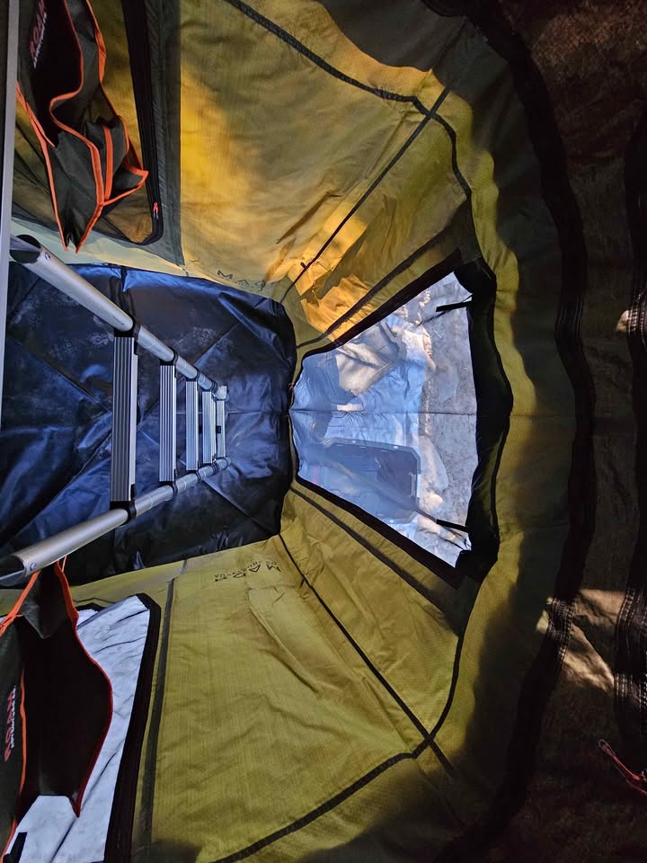 Roam Vagabond roof top tent with Annex in Antioch, CA (photo 3) — photo 3
