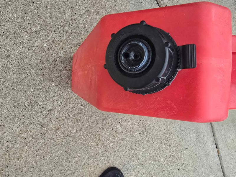 RotopaX 3 Gallon Gasoline Container with Mounting Hardware in Cave Creek, AZ (photo 3) — photo 3
