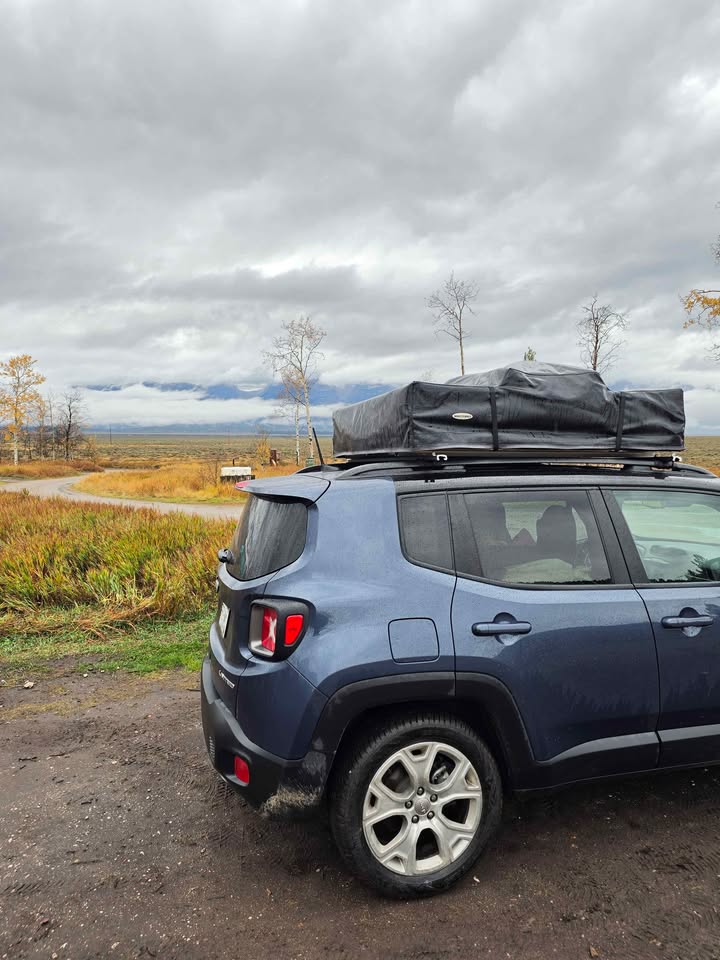 Smittybilt Overlander Roof Top Tent in Aurora, CO (photo 3) — photo 3