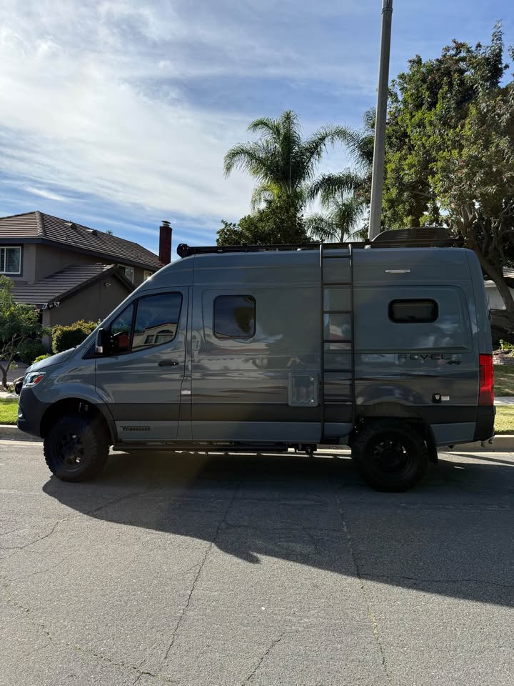 2021 Mercedes-Benz Revel · 4x4 in Yorba Linda, CA (photo 3) — photo 3