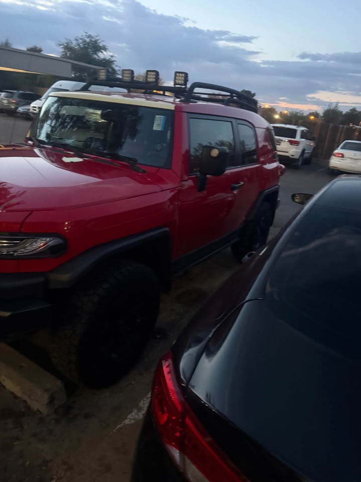 2012 Toyota FJ Cruiser in Aurora, CO (photo 3) — photo 3