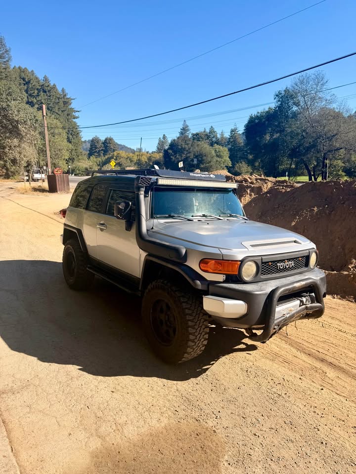 2007 Toyota FJ Cruiser · Sport Utility 2D in Scotts Valley, CA (photo 3) — photo 3