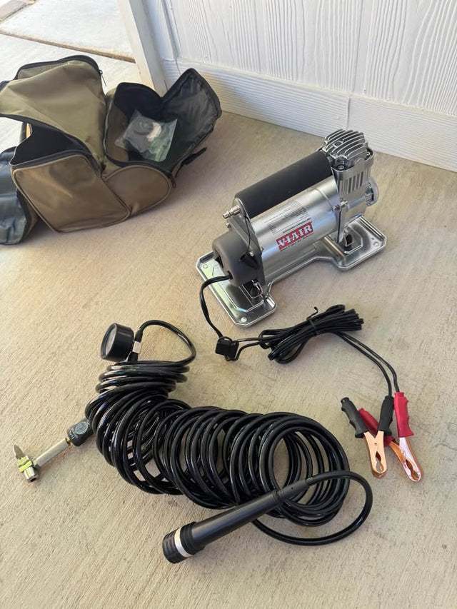 VIAIR 400P Portable Air Compressor Kit — photo 3