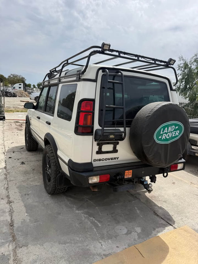2004 Land Rover Discovery Series II · SE7 Sport Utility 4D — photo 3