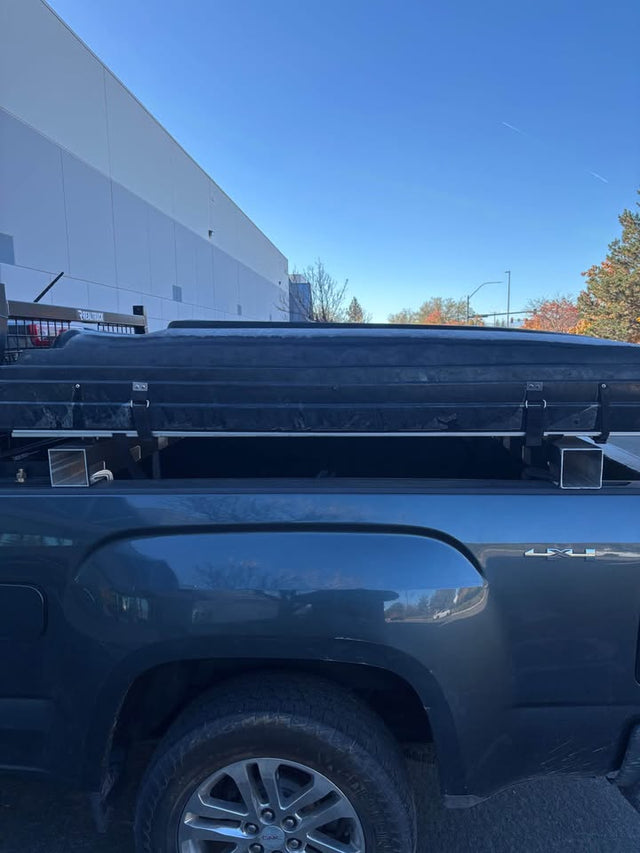 Roofnest Hard Shell Rooftop Tent — photo 3