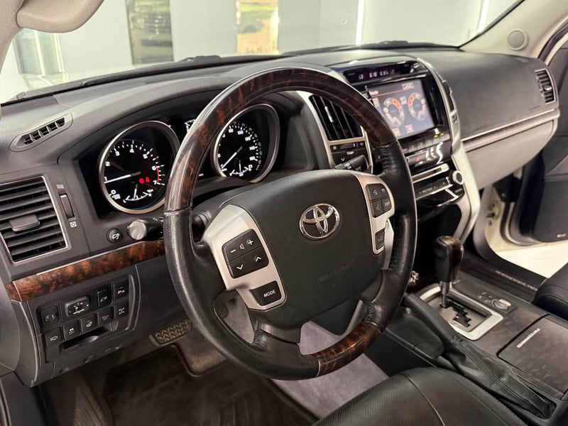 2013 Toyota Landcruiser · Sport Utility 4D in Portland, OR (photo 10) — photo 10
