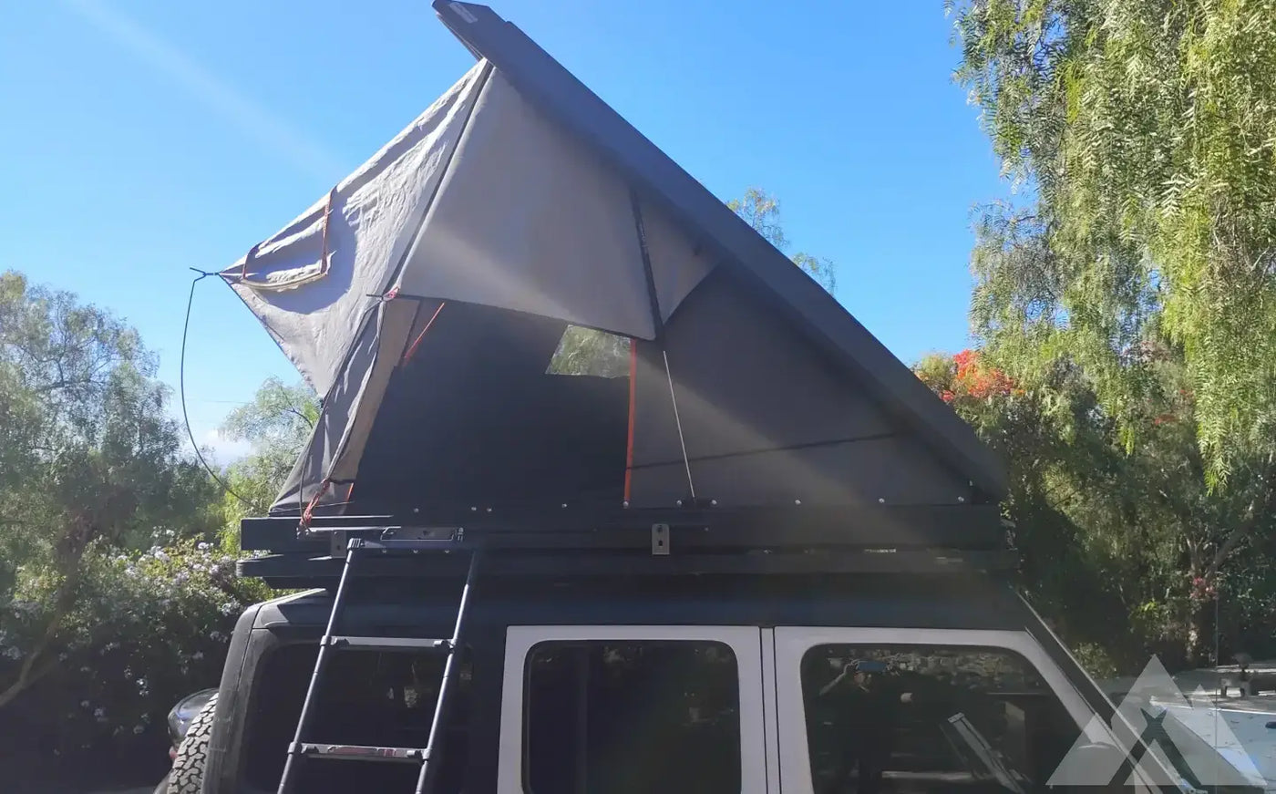 3RD GEN ALU CAB RTT — used rooftop tents for sale (photo 3) — photo 3