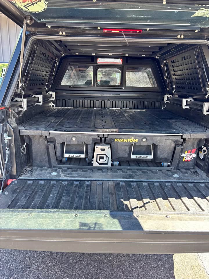 Decked two drawer system - fits ‘05-‘23 Tacoma in Colorado Springs, CO (photo 1) — photo 1