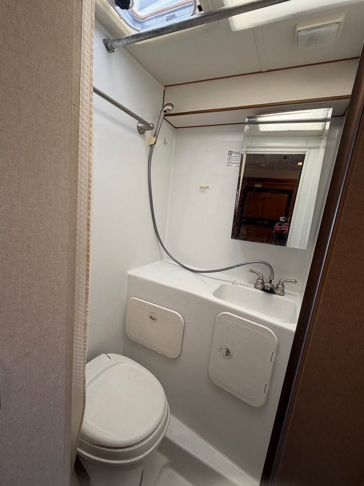 2009 Lance 981 Truck Camper 10ft in Spokane, WA (photo 10) — photo 10