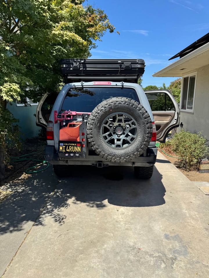 1997 Toyota 4Runner · Limited Sport Utility 4D in Fresno, CA (photo 4) — photo 4