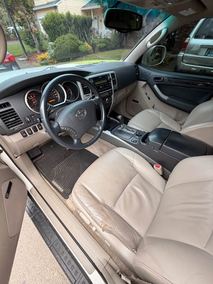 2006 Toyota 4Runner · Limited Sport in Portland, OR (photo 8) — photo 8
