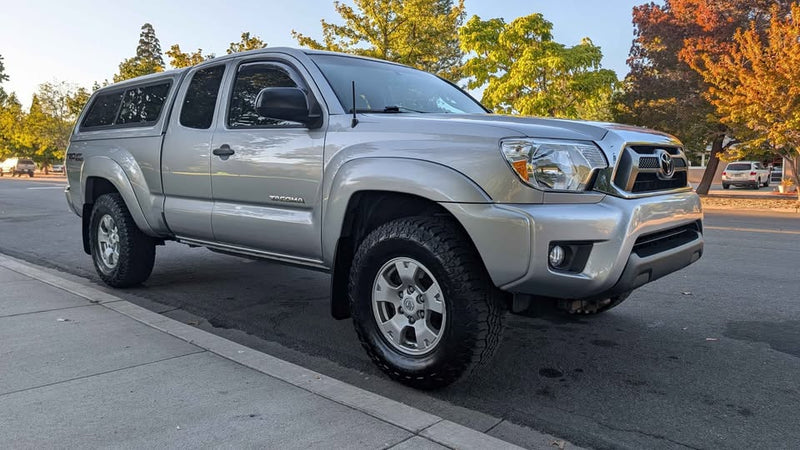 2015 Toyota Tacoma 6-speed TRD Off-Road Access Cab in Reno, NV (photo 4) — photo 4