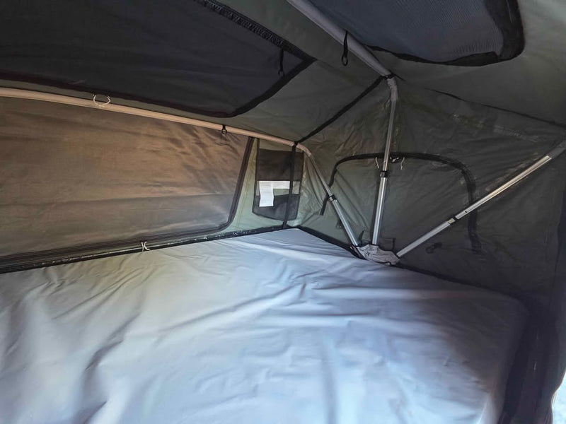 Thule Tepui Foothill 2P roof top tent in Reno, NV (photo 4) — photo 4
