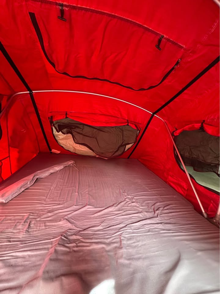 2017 Yakima Skyrise Rooftop tent in Helena, MT (photo 4) — photo 4