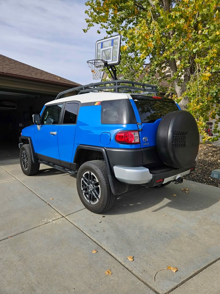 Toyota FJ Cruiser in Eagle, ID (photo 4) — photo 4