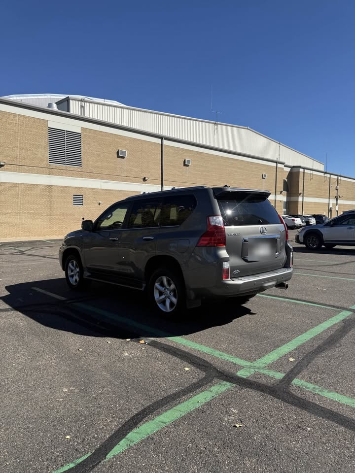 2010 Lexus GX · GX 460 Sport Utility 4D in Denver, CO (photo 4) — photo 4