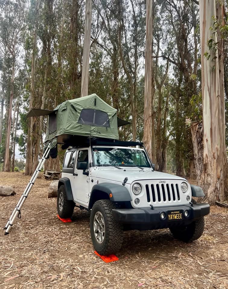 Thule Tepui Foothill Rooftop Tent in Redondo Beach, CA (photo 4) — photo 4