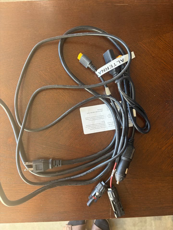Bluetti AC70 1000w power bank in Calimesa, CA (photo 4) — photo 4