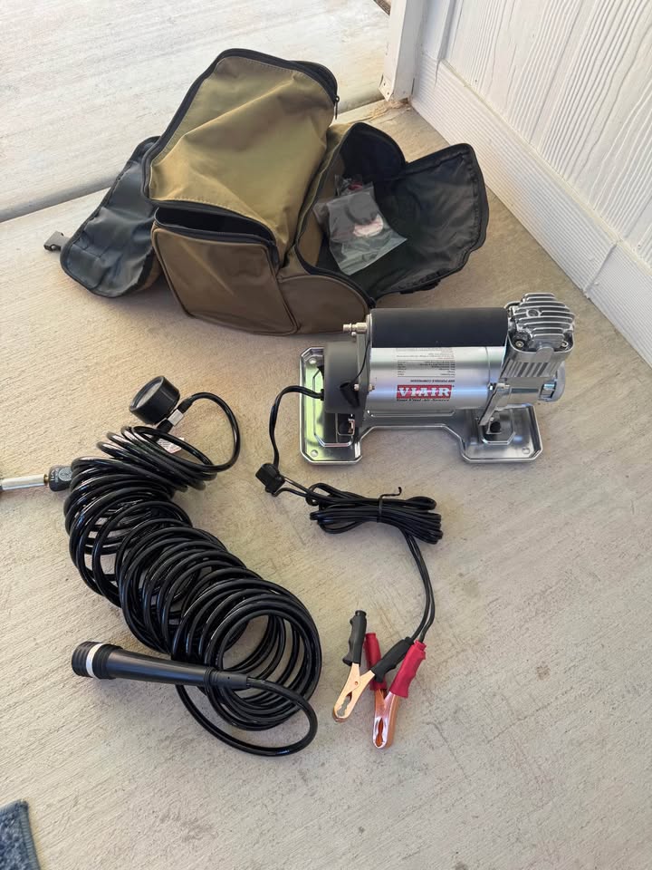VIAIR 400P Portable Air Compressor Kit in Yuma, AZ (photo 4) — photo 4