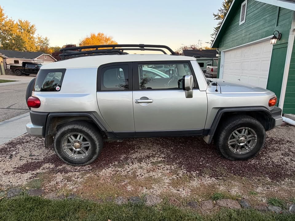 2008 Toyota FJ Cruiser · Sport Utility 2D in Meridian, ID (photo 4) — photo 4