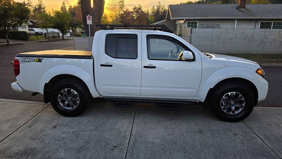 2020 Nissan Frontier Crew Cab · PRO-X Pickup 4D 5 ft in Gresham, OR (photo 4) — photo 4