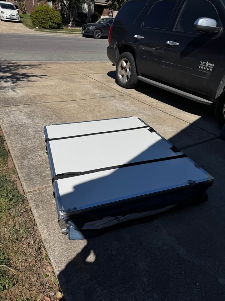 BRAND NEW Thule Tepui Low-Pro 2 Rooftop Tent + Thule Overcast Awning Combo - Never Used in Kyle, TX (photo 4) — photo 4