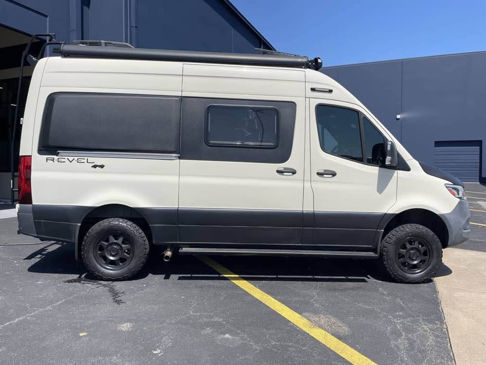 2023 Winnebago Revel 44e in Houston, TX (photo 4) — photo 4