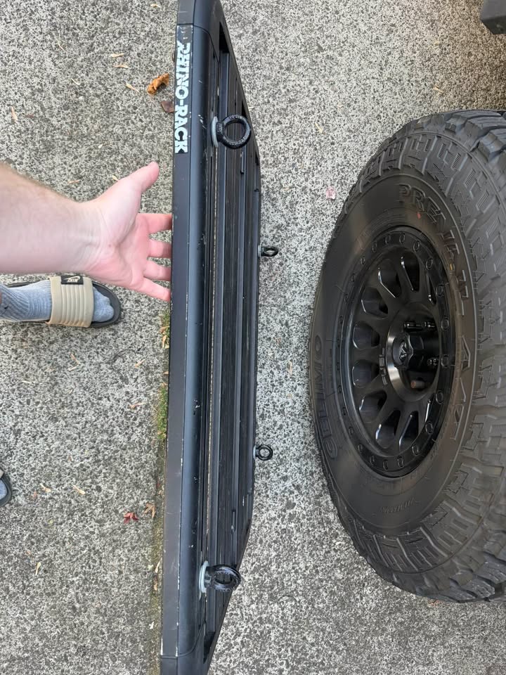 Rhino-Rack Pioneer Platform Roof Rack Tray in Vancouver, WA (photo 4) — photo 4