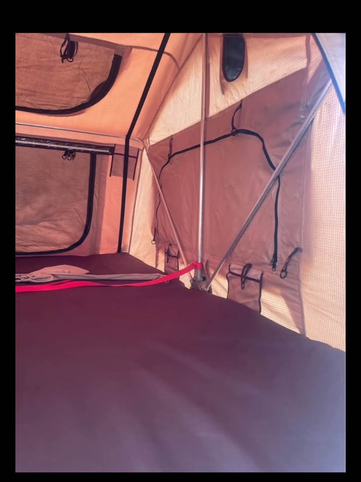 Smittybilt rooftop tent in Moreno Valley, CA (photo 4) — photo 4