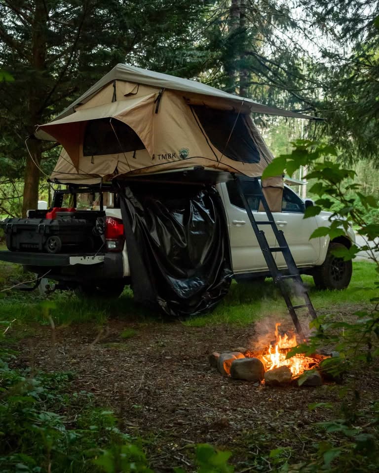Overland vehicle systems TMBK 3 roof top tent with adjustable bed rack in Bellevue, WA (photo 4) — photo 4