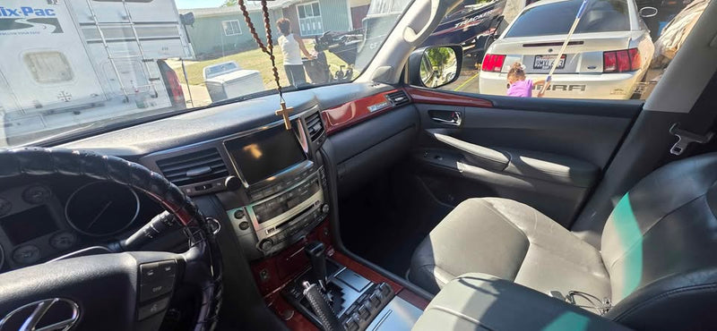 2009 Lexus LX · LX 570 Sport Utility 4D in Hayward, CA (photo 4) — photo 4