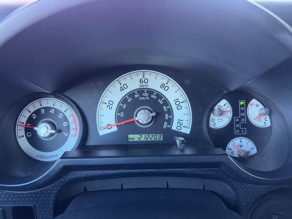 2007 Toyota FJ Cruiser · Sport Utility 2D in Torrance, CA (photo 4) — photo 4