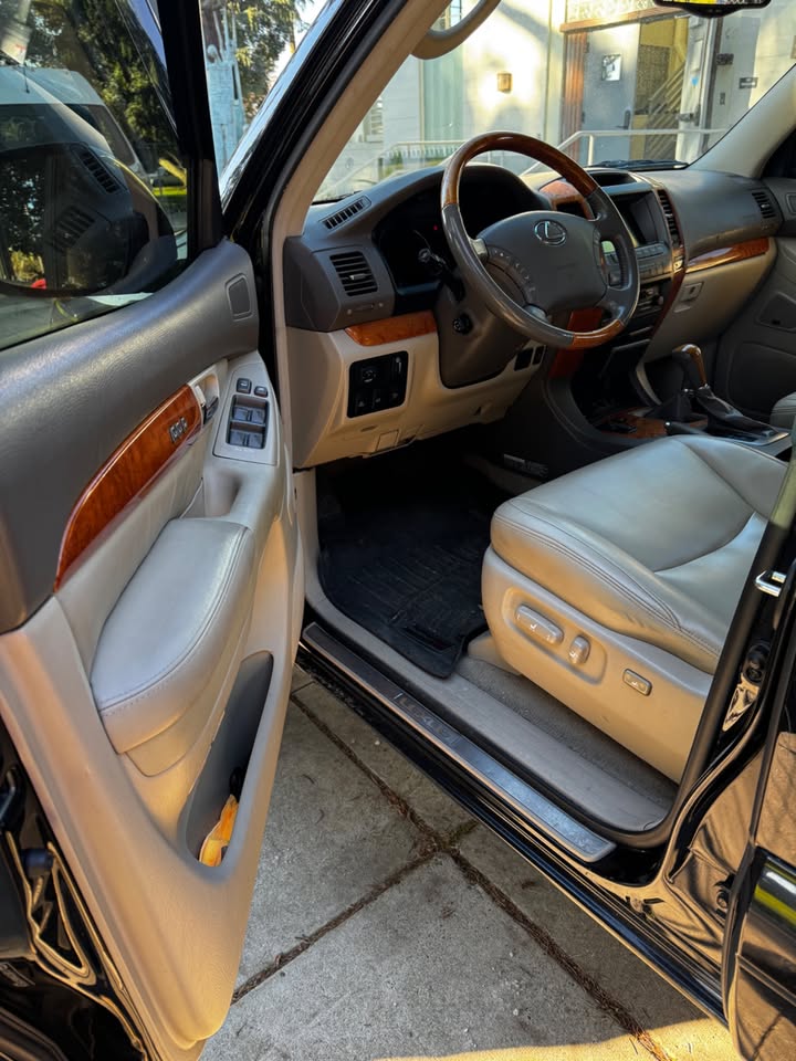 2006 Lexus GX470 in Sacramento, CA (photo 4) — photo 4