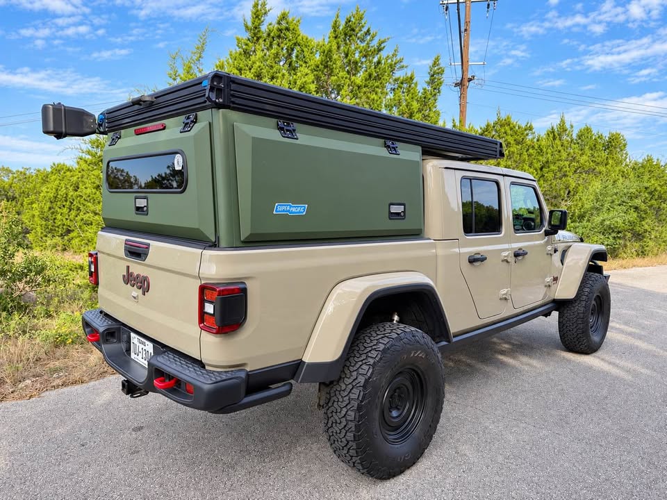 2020 Jeep Gladiator · Rubicon Pickup 4D 5 ft in West Lake Hills, TX (photo 4) — photo 4