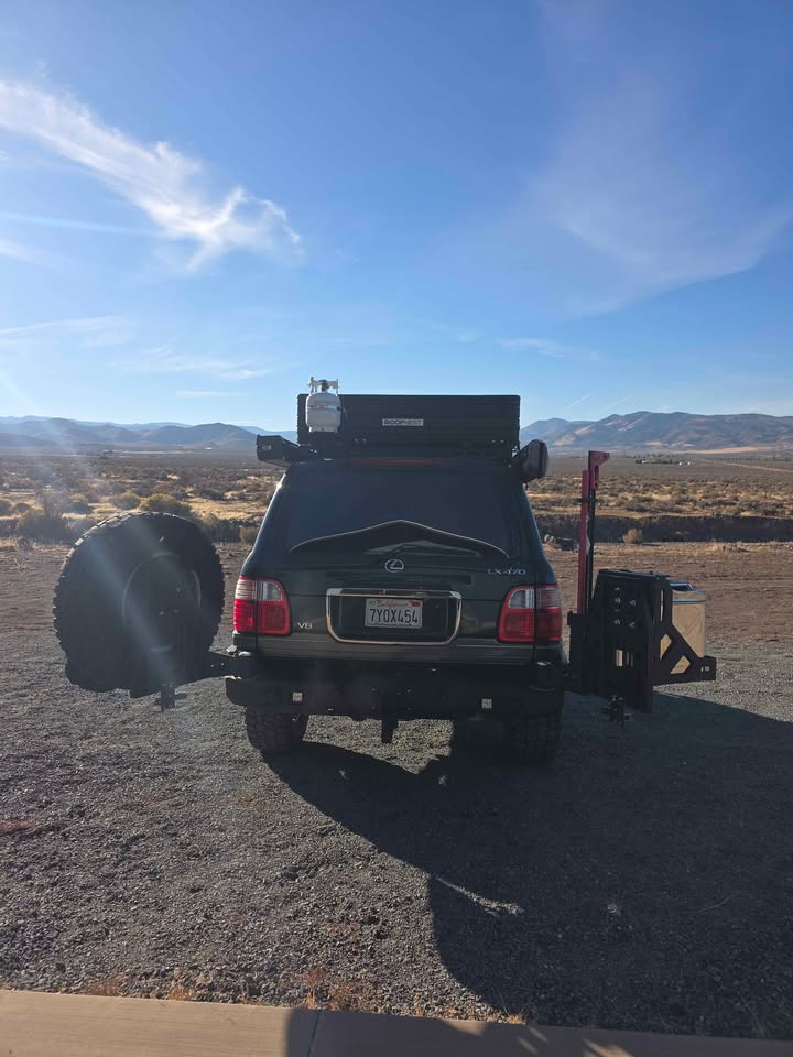 2000 Lexus LX 470 Overlander in Reno, NV (photo 4) — photo 4