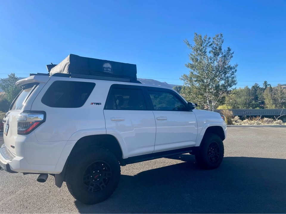 2017 Toyota 4Runner · TRD Off-Road Premium Sport Utility 4D in Verdi, NV (photo 4) — photo 4