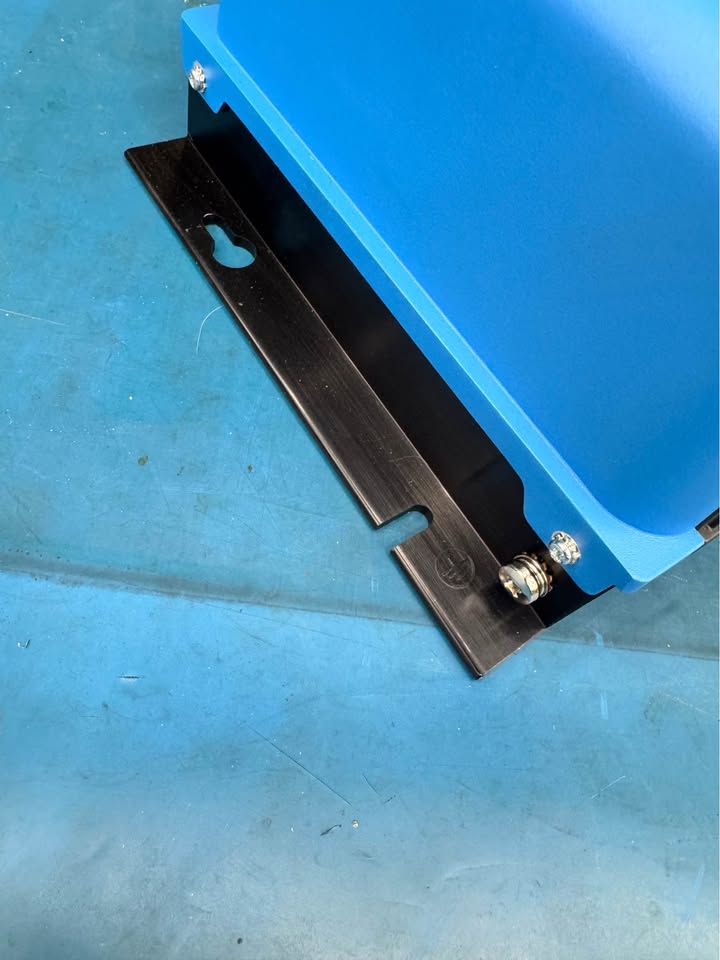 Victron 12v 50amp smart charger in San Jose, CA (photo 4) — photo 4